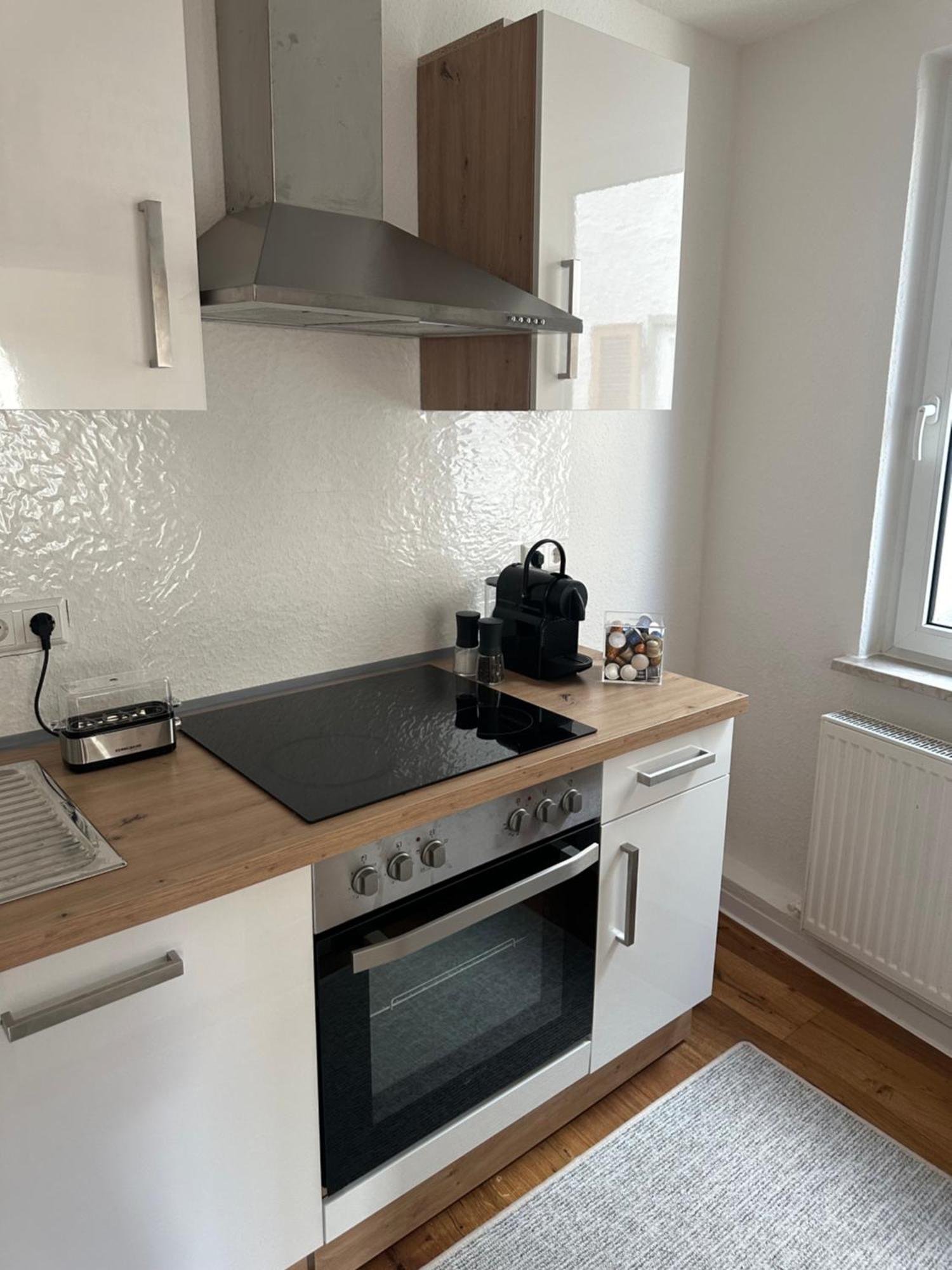 Stylisches Apartment Mit Grossem Tageslichbad Am Marktplatz Leonberg Luaran gambar
