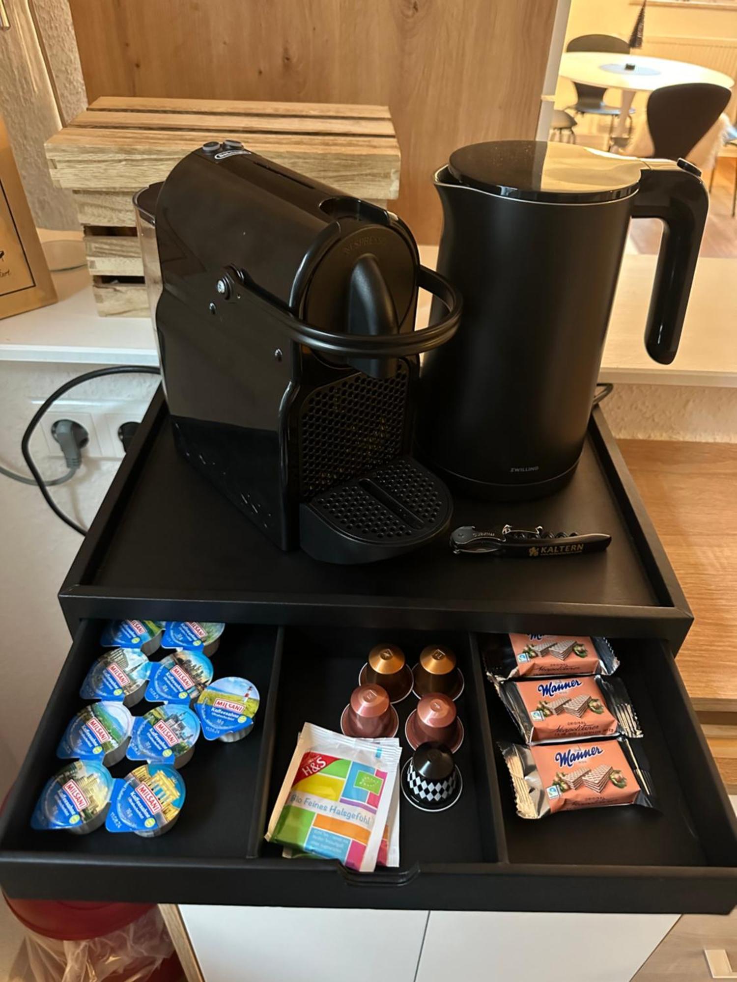 Stylisches Apartment Mit Grossem Tageslichbad Am Marktplatz Leonberg Luaran gambar